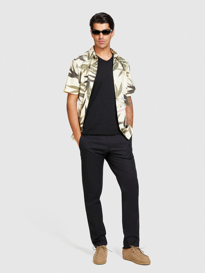 Slim fit chinos - men's chino trousers - Black | Sisley image number 1